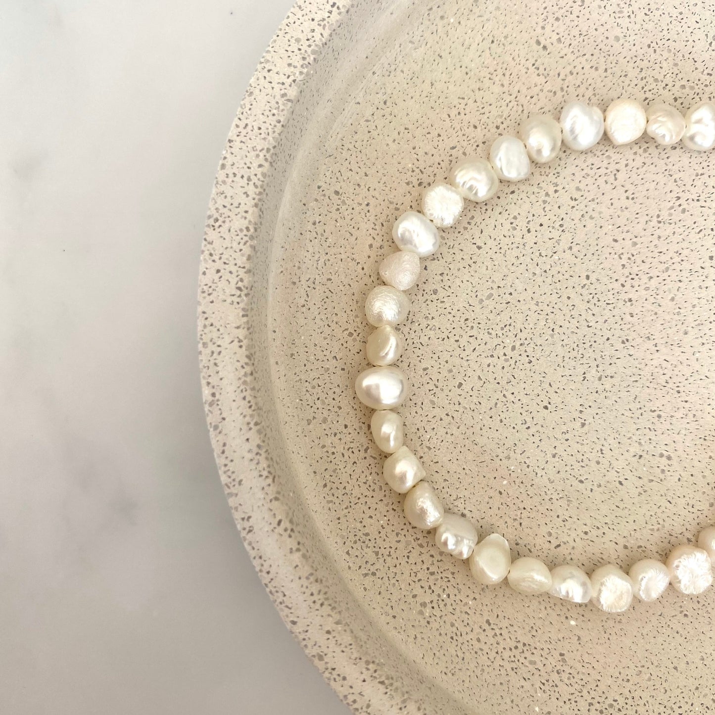 EVA PEARL BEADED BRACELET IN PLATINUM