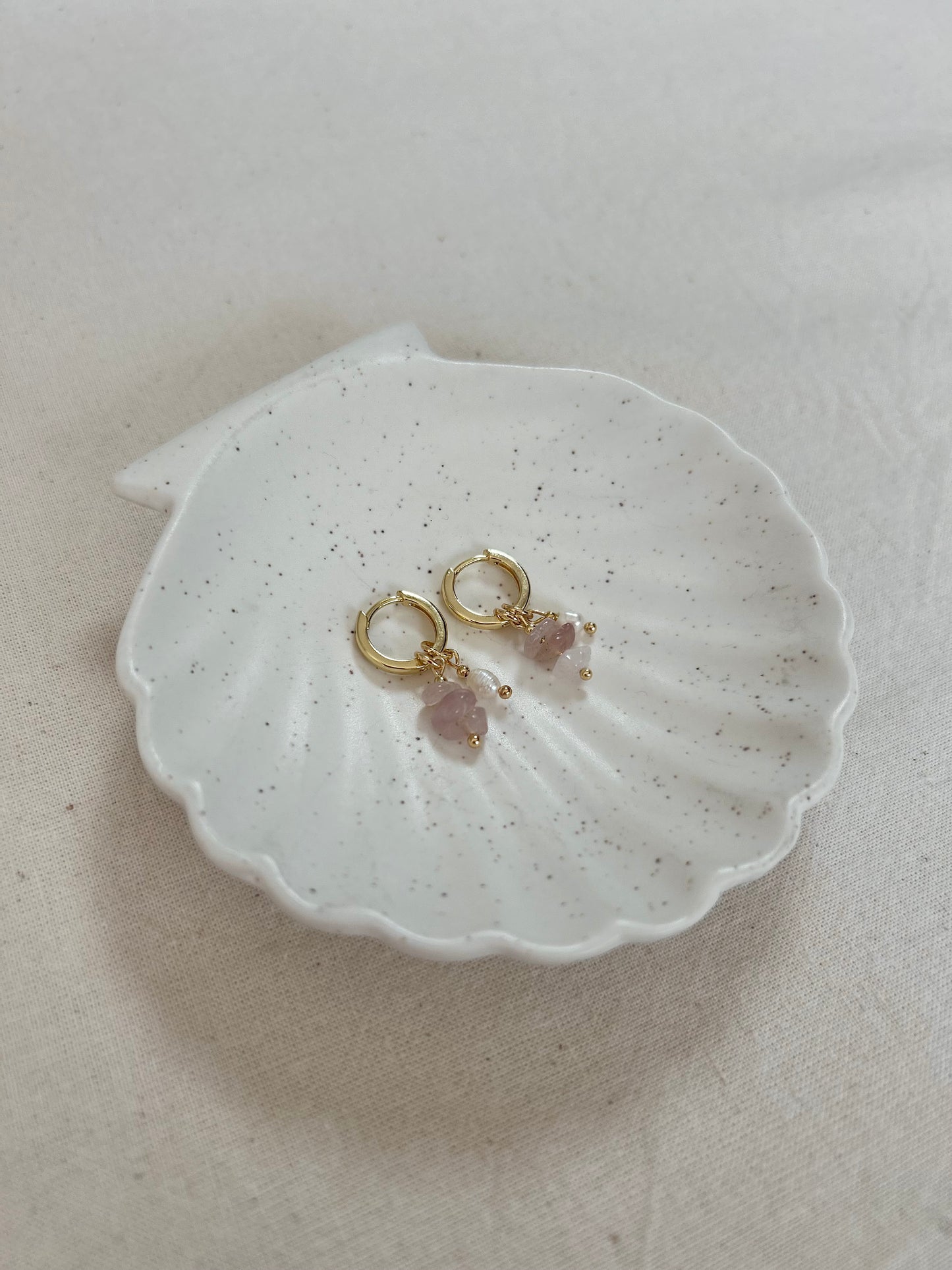 ROSA DETACHABLE CHARM HUGGIE EARRINGS IN 18K GOLD