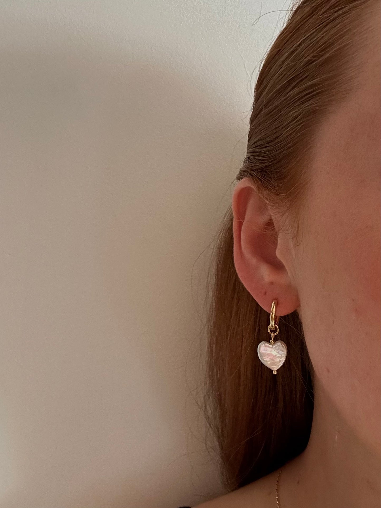PEARL HEART DETACHABLE CHARM HUGGIE EARRINGS IN 18K GOLD