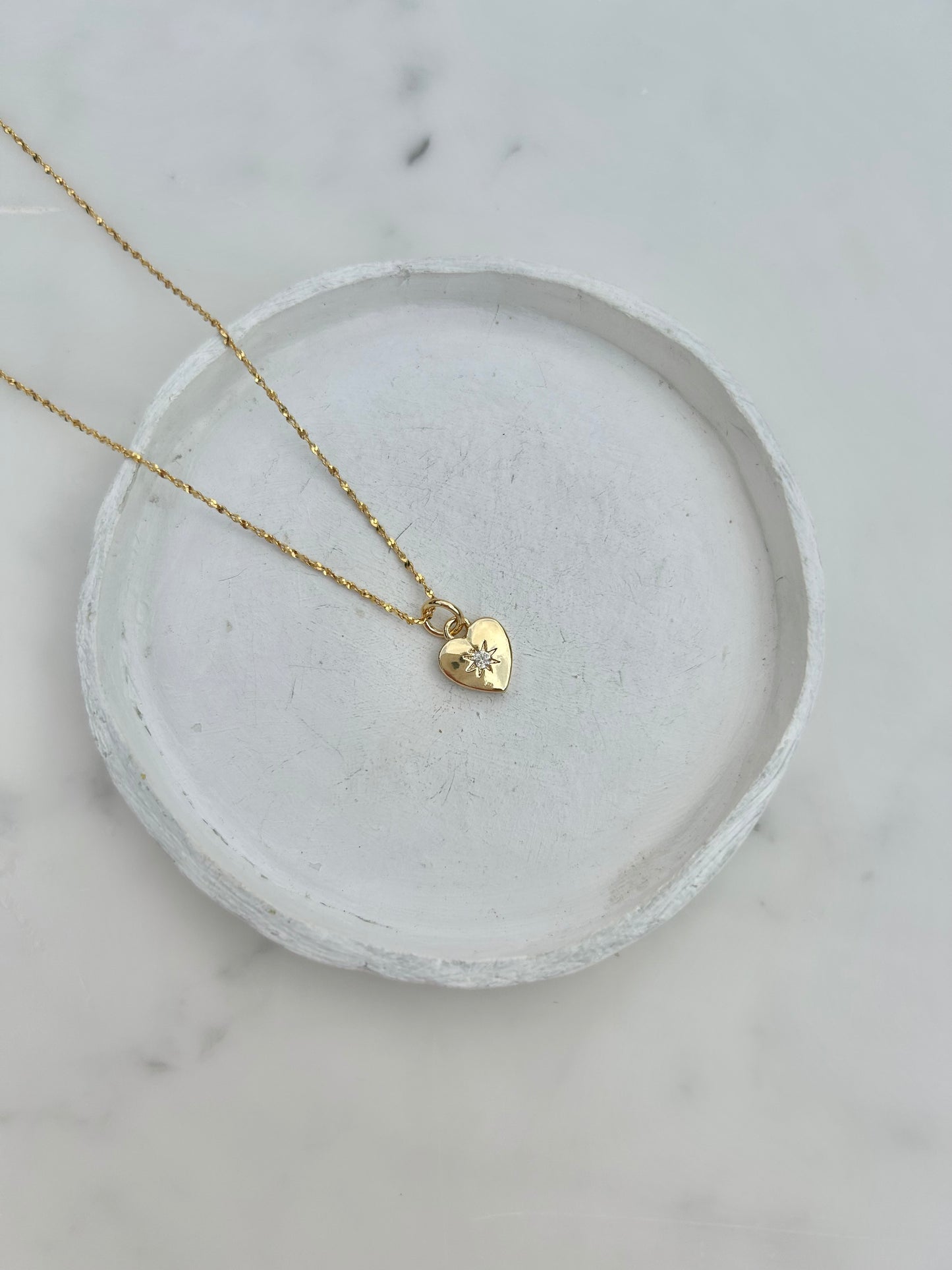 STAR HEART CHARM NECKLACE IN 18K GOLD