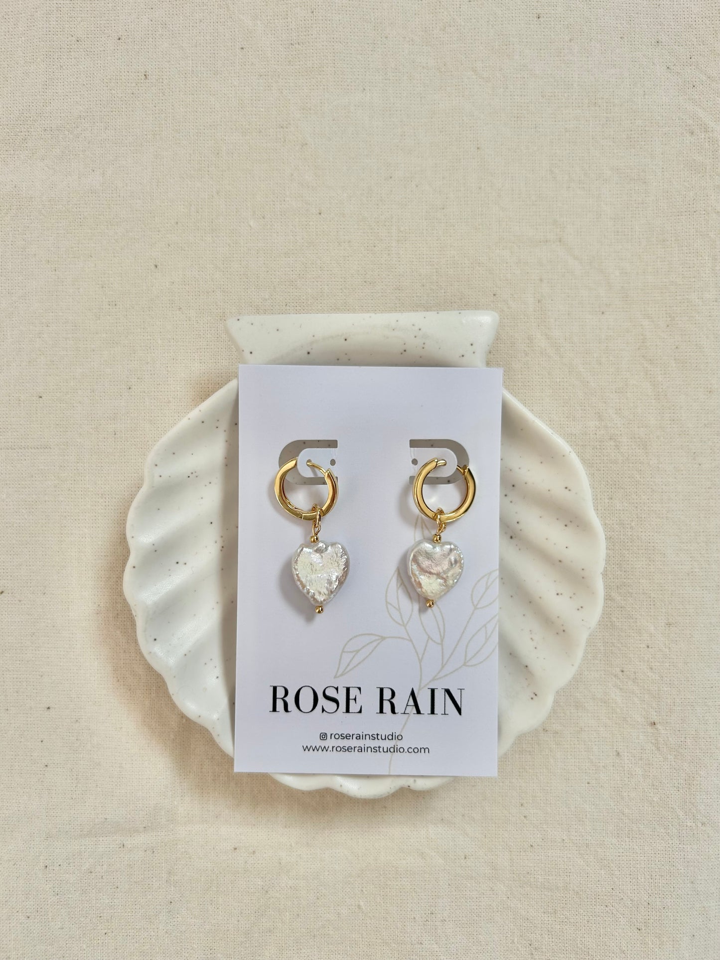 PEARL HEART DETACHABLE CHARM HUGGIE EARRINGS IN 18K GOLD