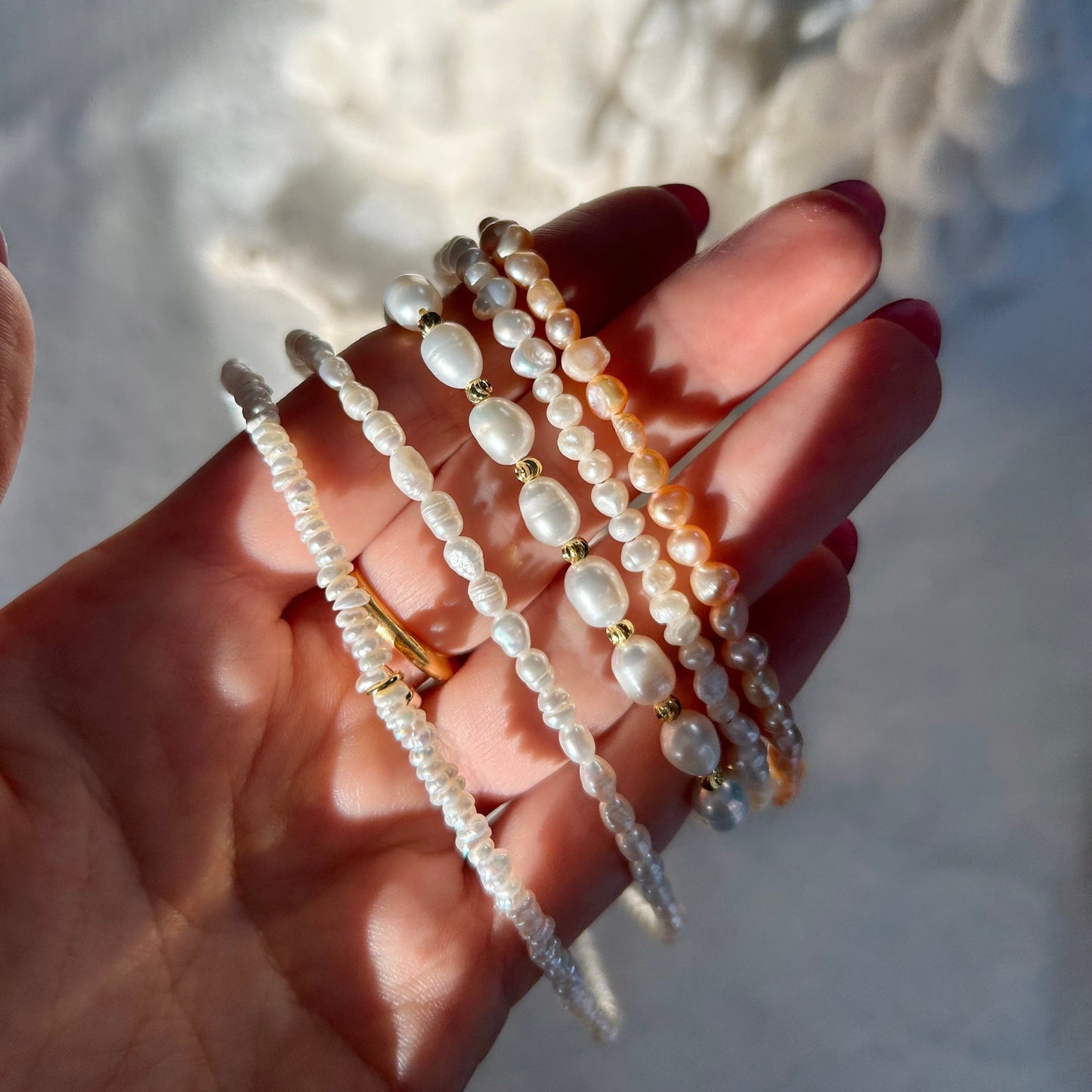 HALLIE PEARL INITIAL NECKLACE IN 18K GOLD