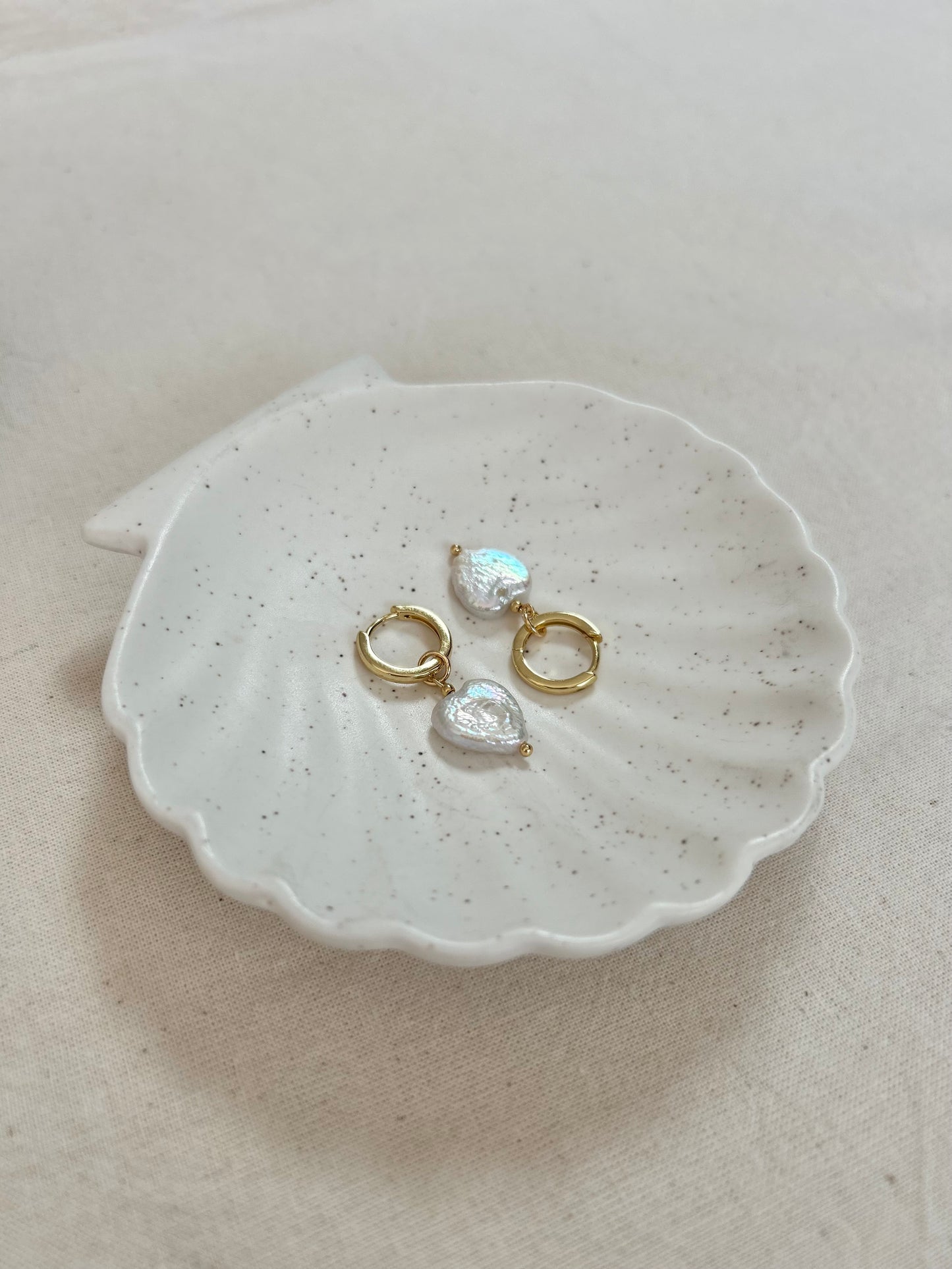 PEARL HEART DETACHABLE CHARM HUGGIE EARRINGS IN 18K GOLD