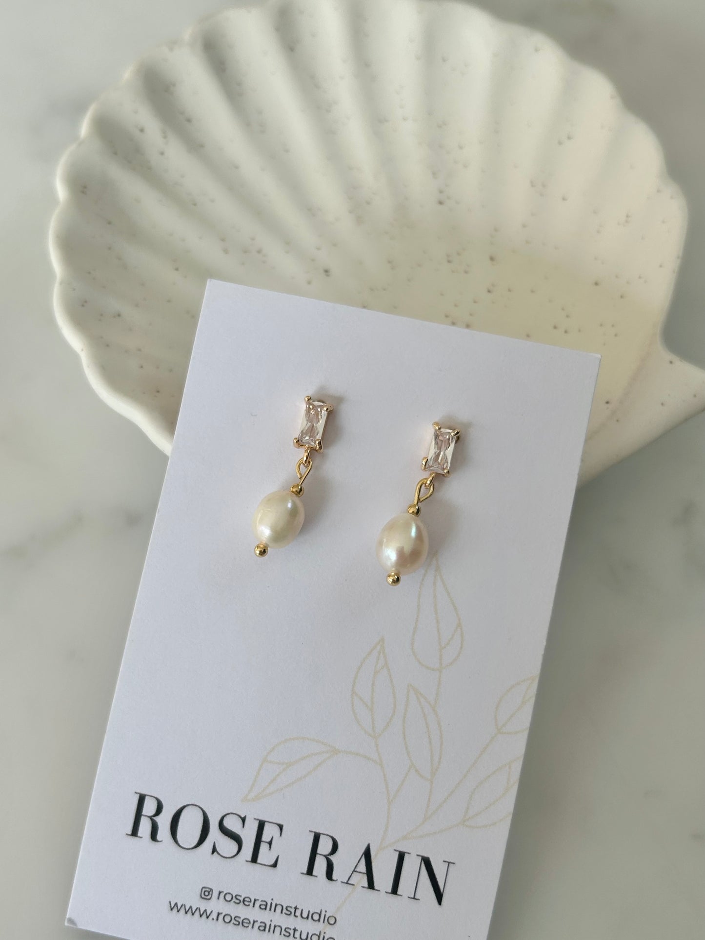 DARCIE FRESHWATER PEARL STUDS IN 18K GOLD