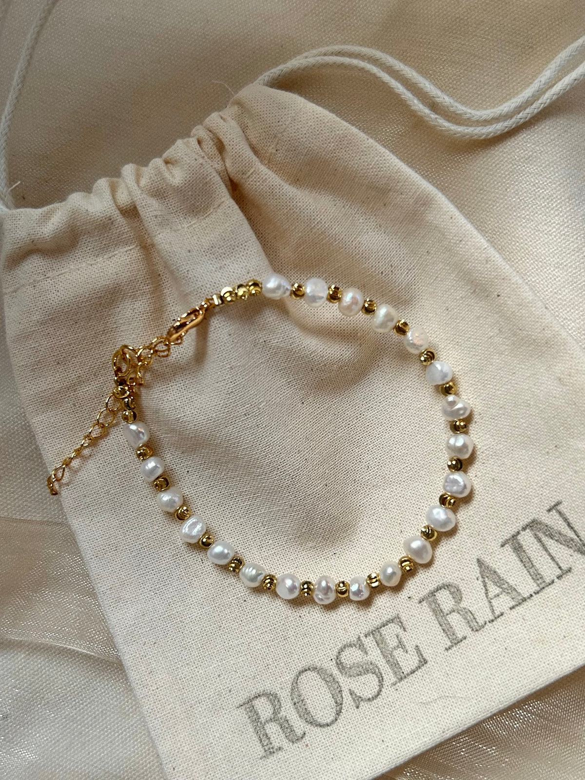 NOVA PEARL BEADED BRACELET IN 18K GOLD