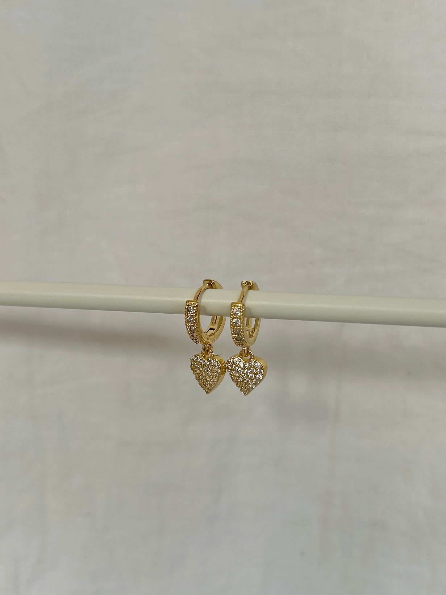 SPARKLE HEART HUGGIE EARRINGS IN 18K GOLD