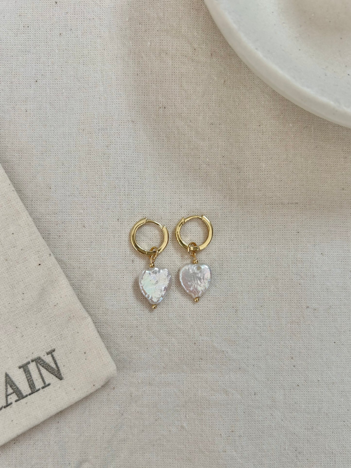 PEARL HEART DETACHABLE CHARM HUGGIE EARRINGS IN 18K GOLD