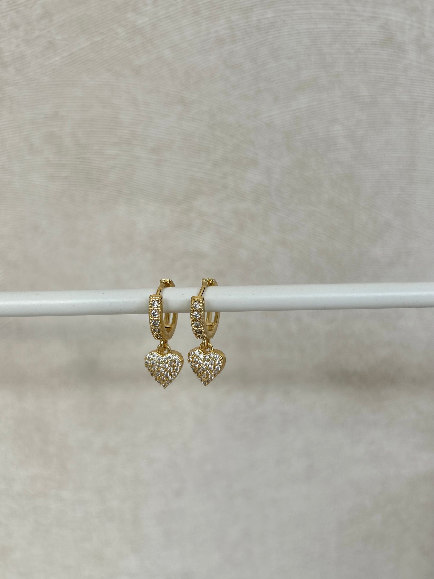 SPARKLE HEART HUGGIE EARRINGS IN 18K GOLD
