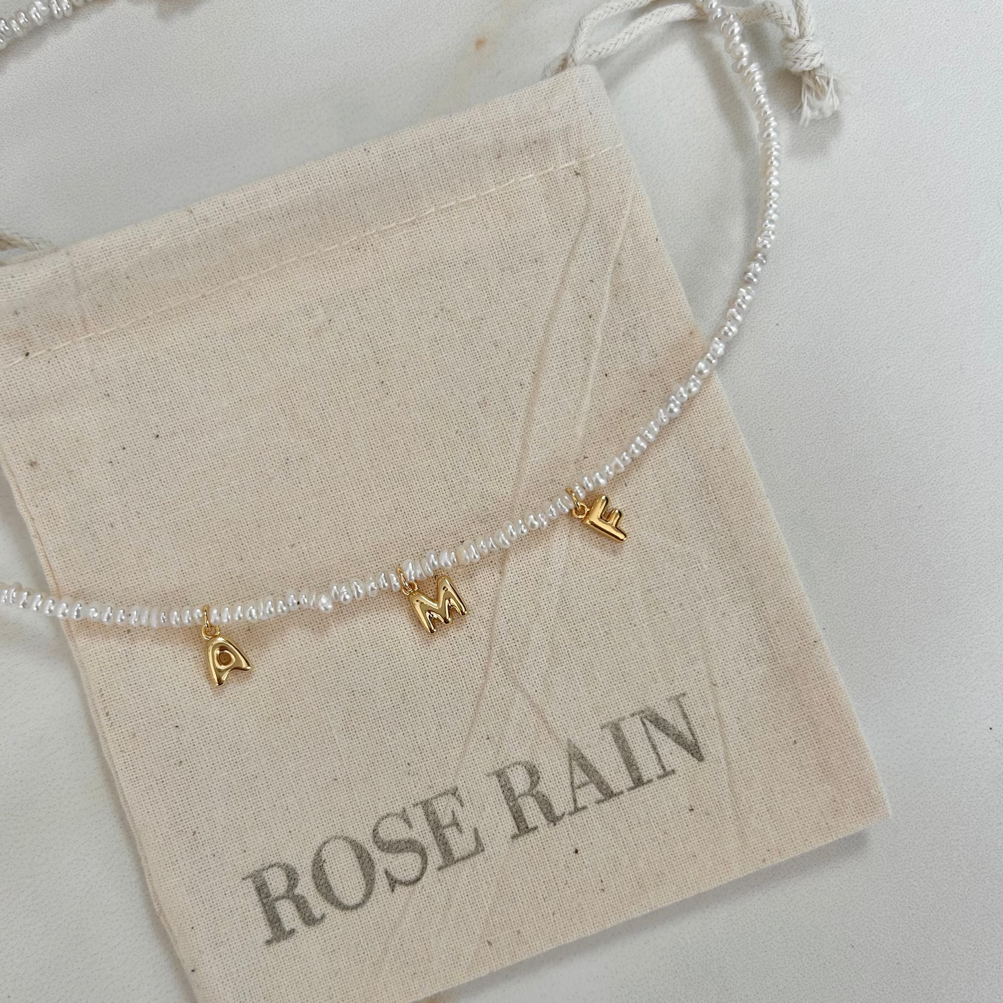 HALLIE PEARL INITIAL NECKLACE IN 18K GOLD