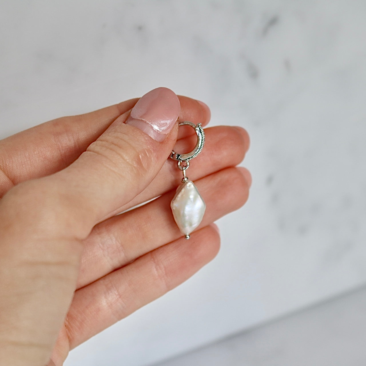 BAROQUE PEARL HUGGIE EARRINGS IN PLATINUM