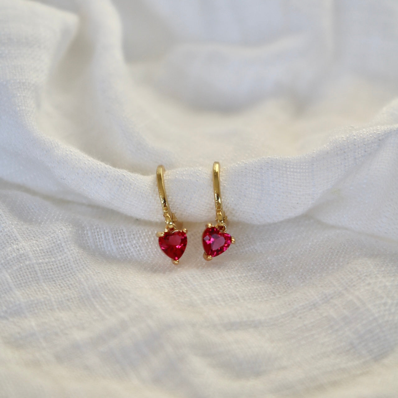 CLIP ON TINY RED HEART HUGGIE EARRINGS IN 18K GOLD
