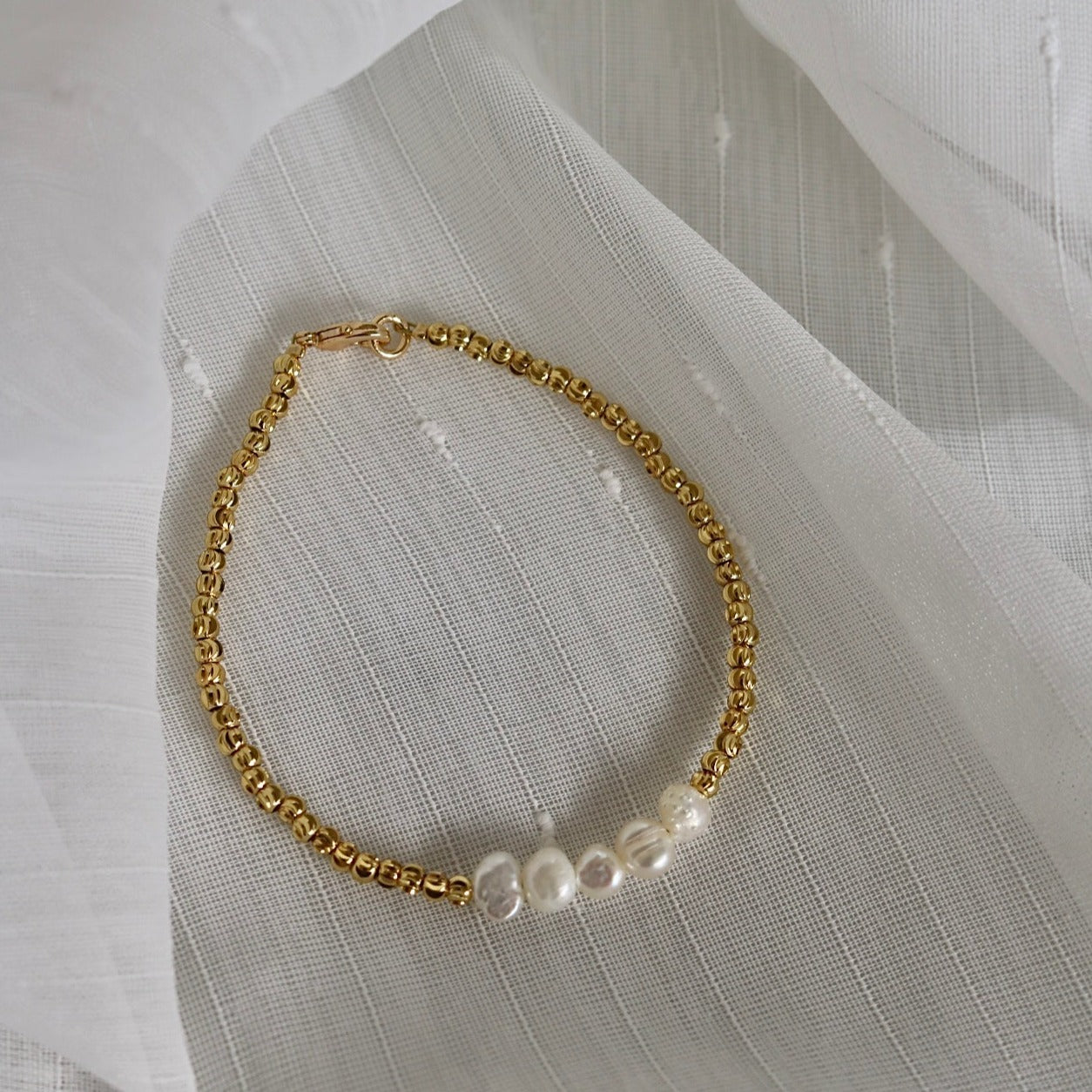 ELISE PEARL BEADED BRACELET IN PLATINUM