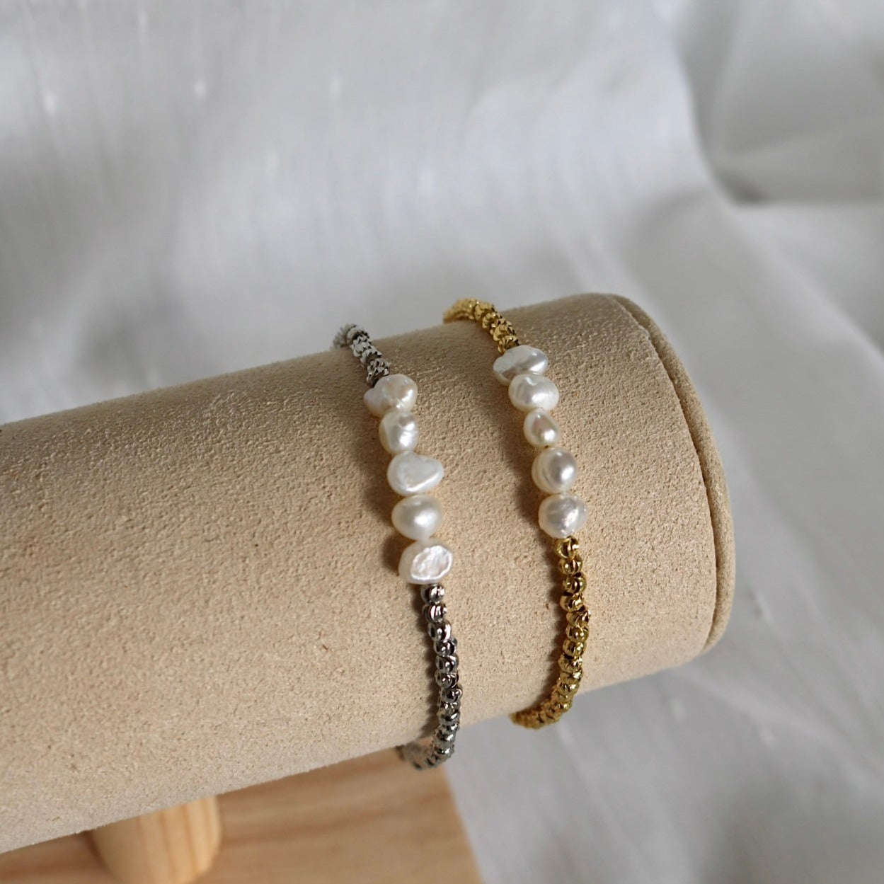 ELISE PEARL BEADED BRACELET IN PLATINUM