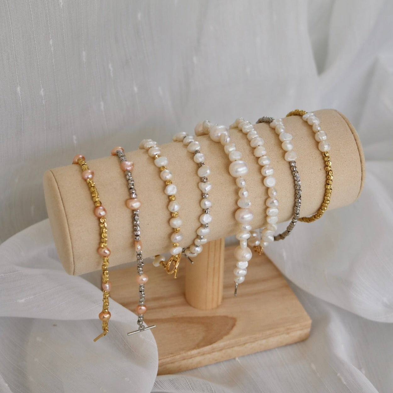 ELISE PEARL BEADED BRACELET IN PLATINUM