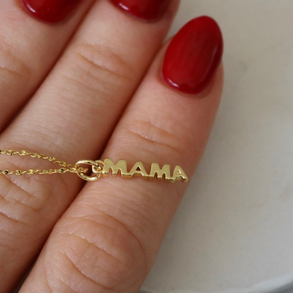 MAMA NECKLACE IN 18K GOLD