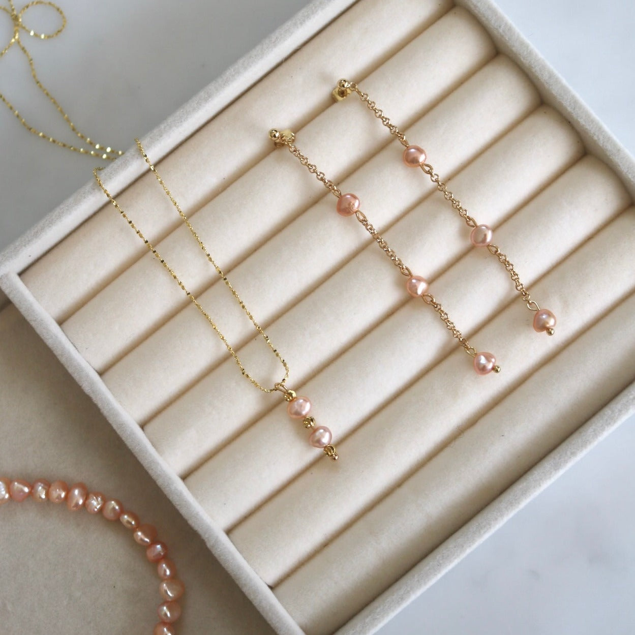 SUNRISE PINK PEARL NECKLACE IN 18K GOLD