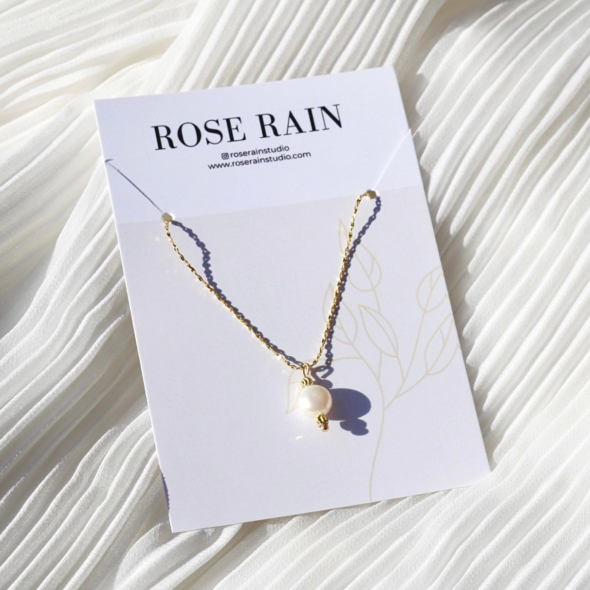 FRESH WATER PEARL NECKLACE IN 18K GOLD
