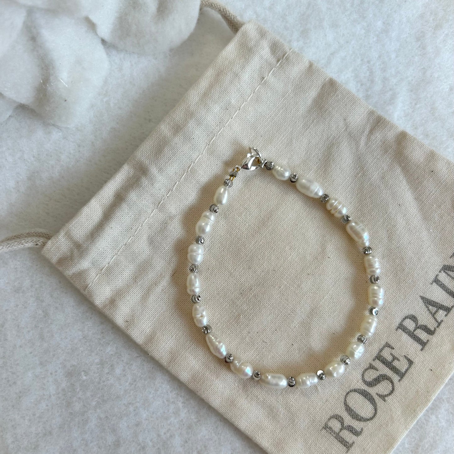 NOVA LARGE PEARL BEADED BRACELET IN PLATINUM