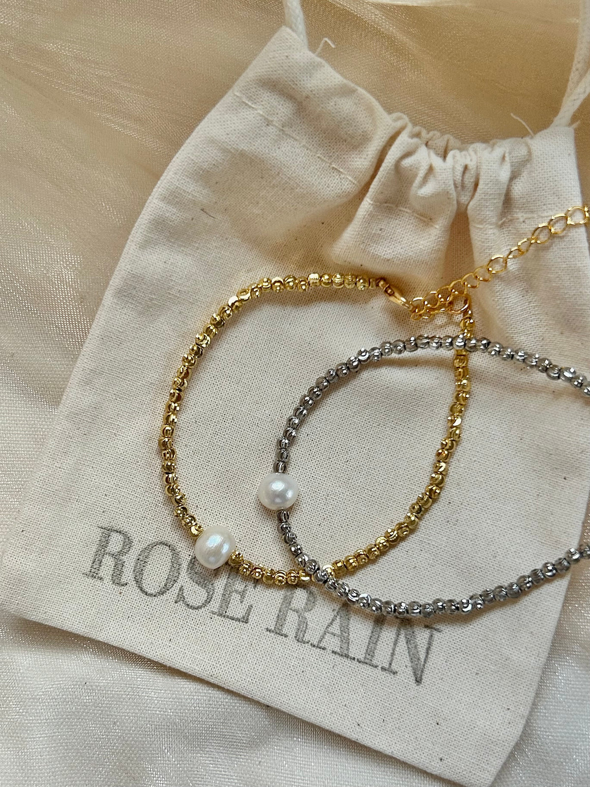 CORA BEADED BRACELET IN PLATINUM