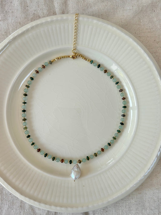LYDIA GREEN AVENTURINE WITH PEARL PENDANT NECKLACE IN GOLD