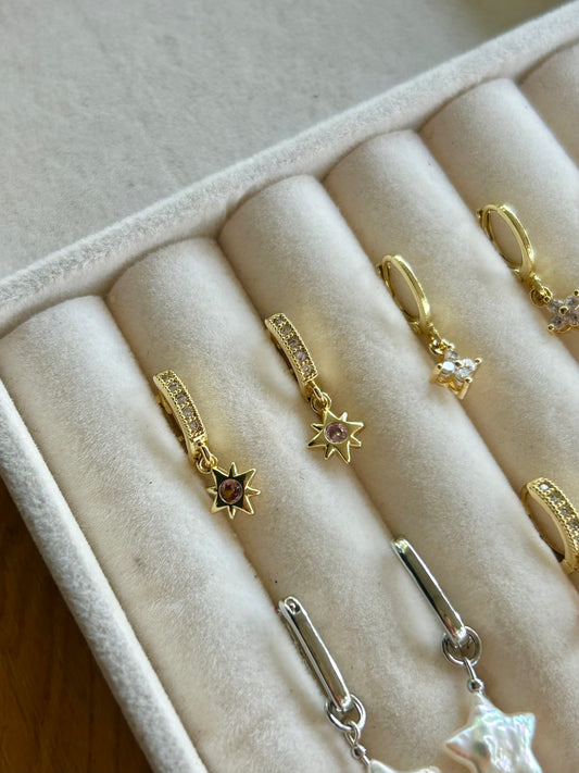 PINK STAR HUGGIE EARRINGS IN 18K GOLD