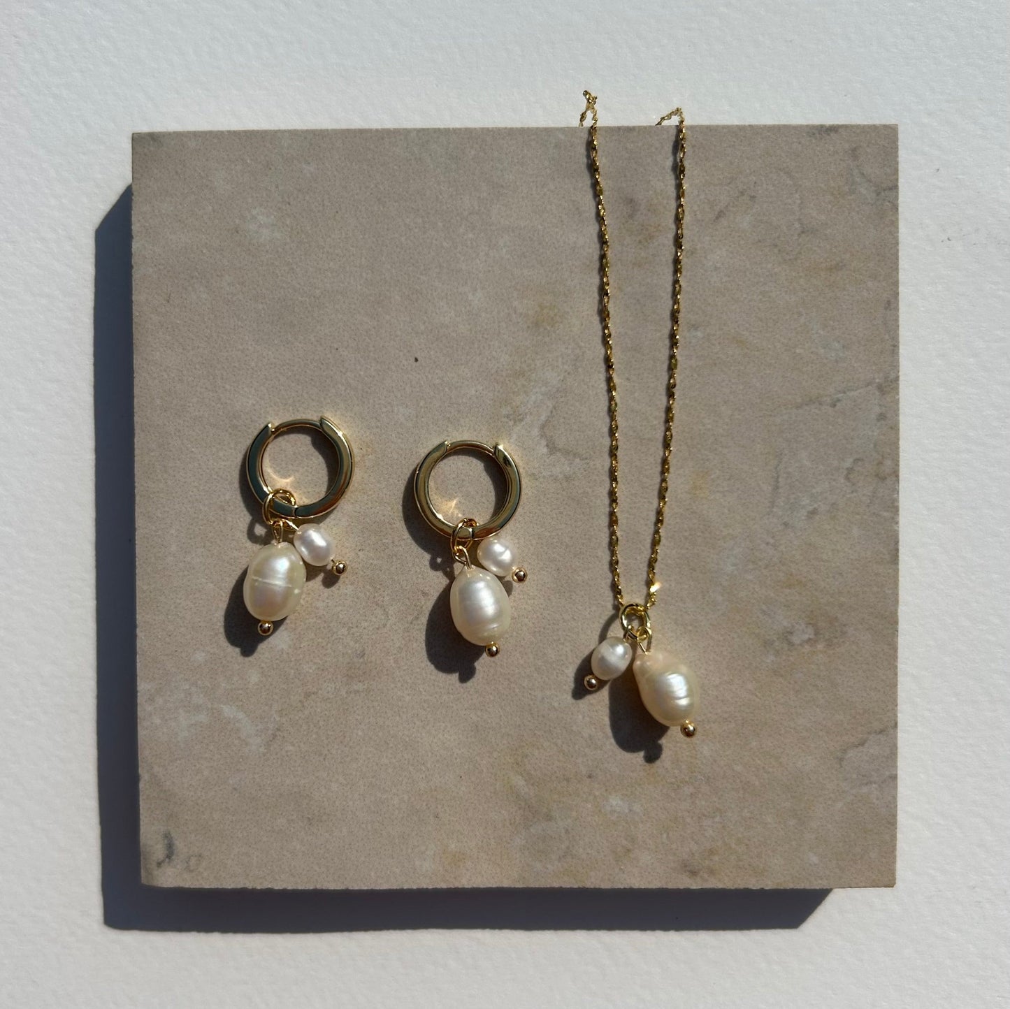 DOUBLE FRESH WATER PEARL NECKLACE IN 18K GOLD