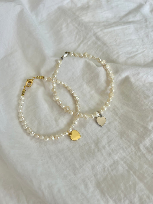 FRESHWATER PEARL HEART CHARM BRACELET IN PLATINUM