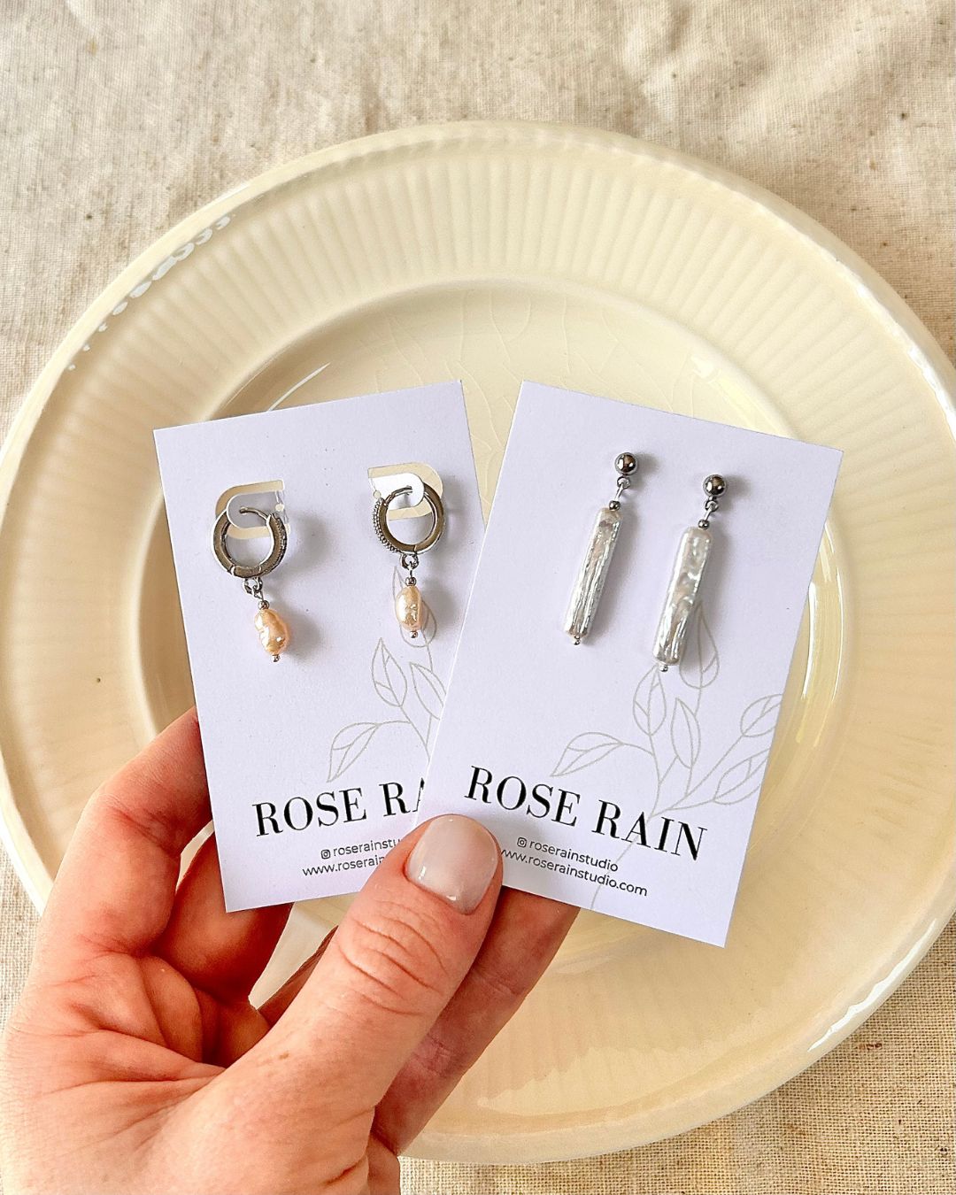 KESHI PEARL STUDS IN PLATINUM