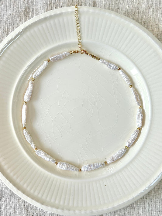 OLIVIA FRESHWATER PEARL NECKLACE IN 18k GOLD