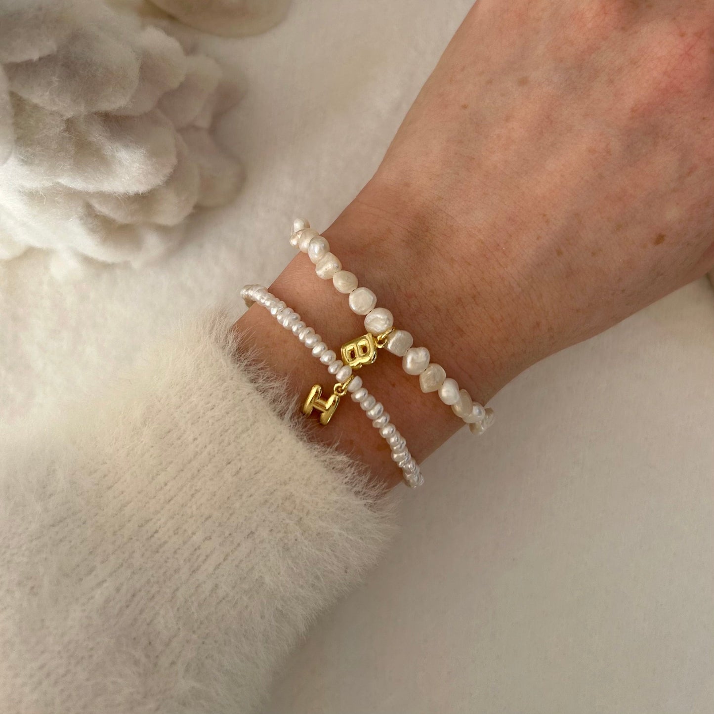 HALLIE PEARL INITIAL BEADED BRACELET IN 18K GOLD