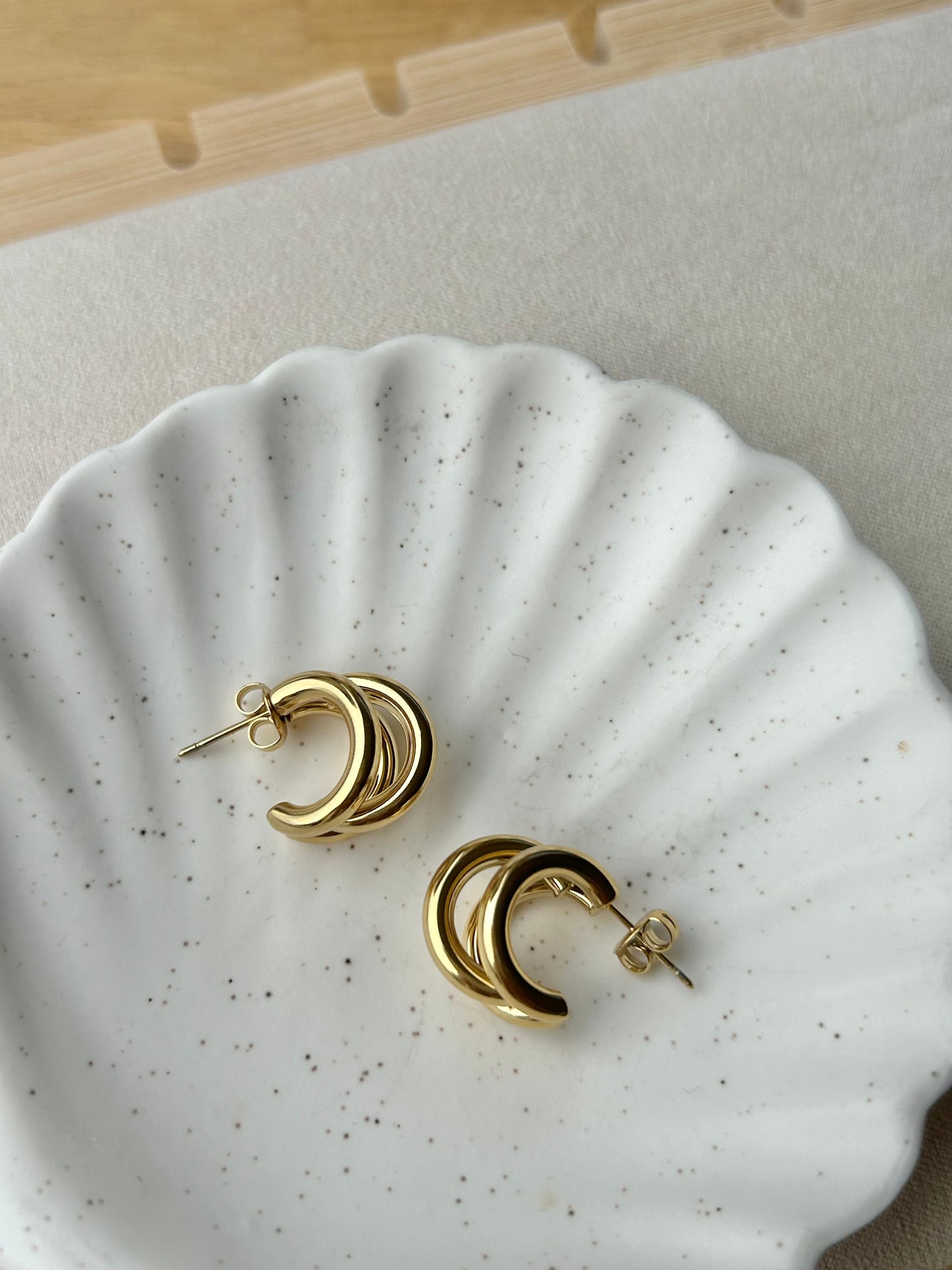 SIENA CHUNKY HOOPS IN 18K GOLD