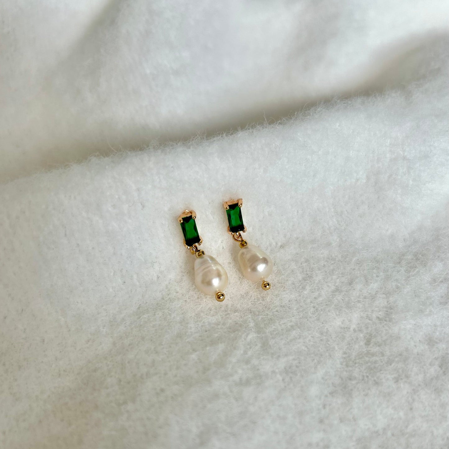 DARCIE FRESHWATER PEARL STUDS IN 18K GOLD