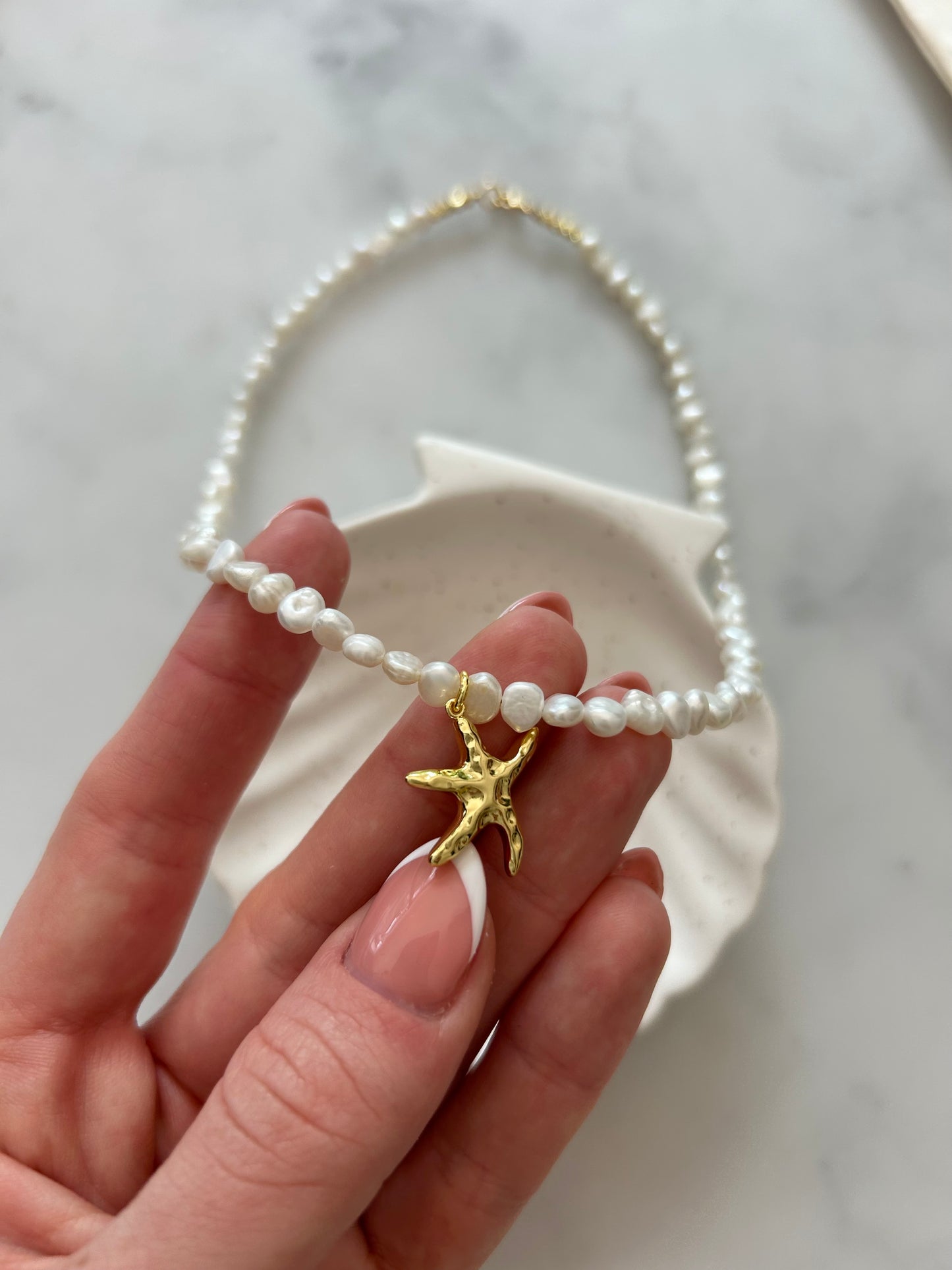STARFISH FRESHWATER PEARL NECKLACE IN 18K GOLD