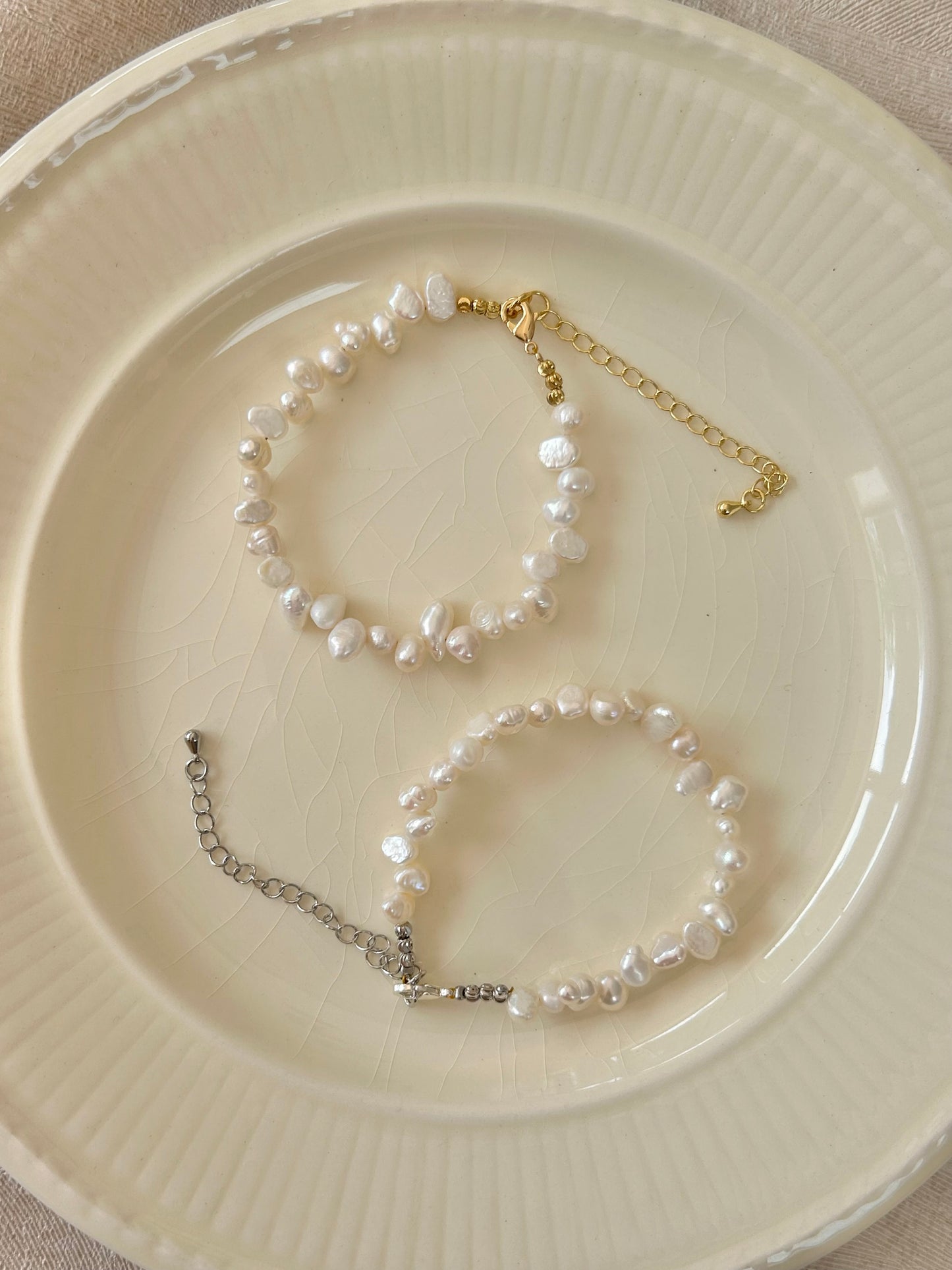 ETTA FRESHWATER PEARL BRACELET IN PLATINUM