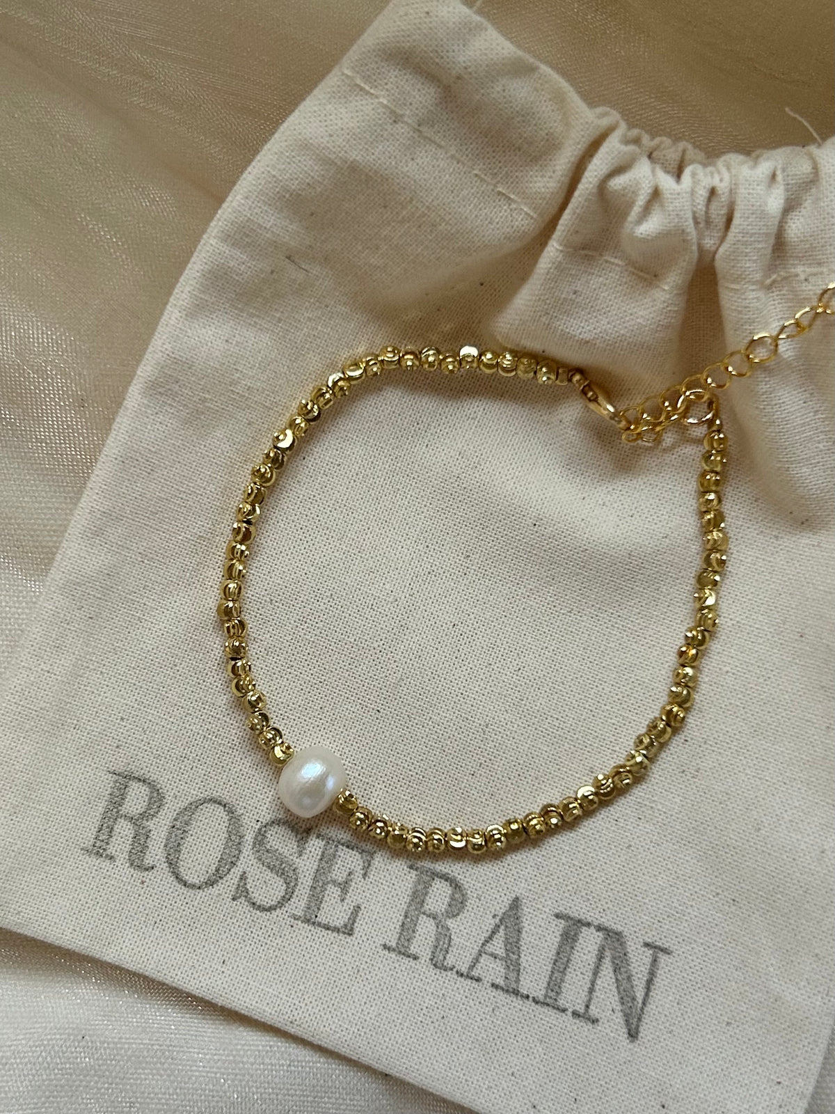 CORA PEARL BEADED BRACELET IN 18K GOLD