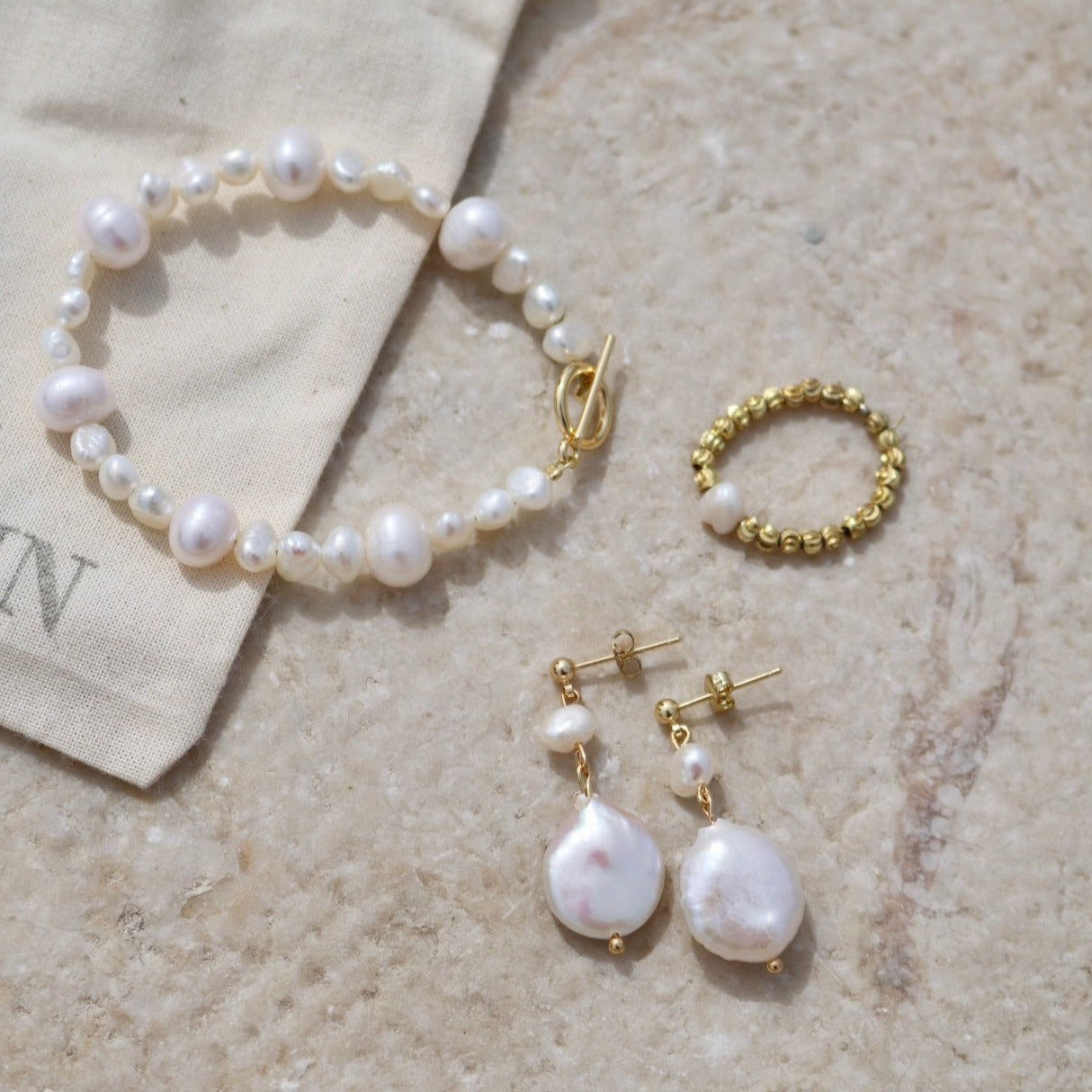 ASTRID FRESHWATER PEARL STUDS IN 18K GOLD