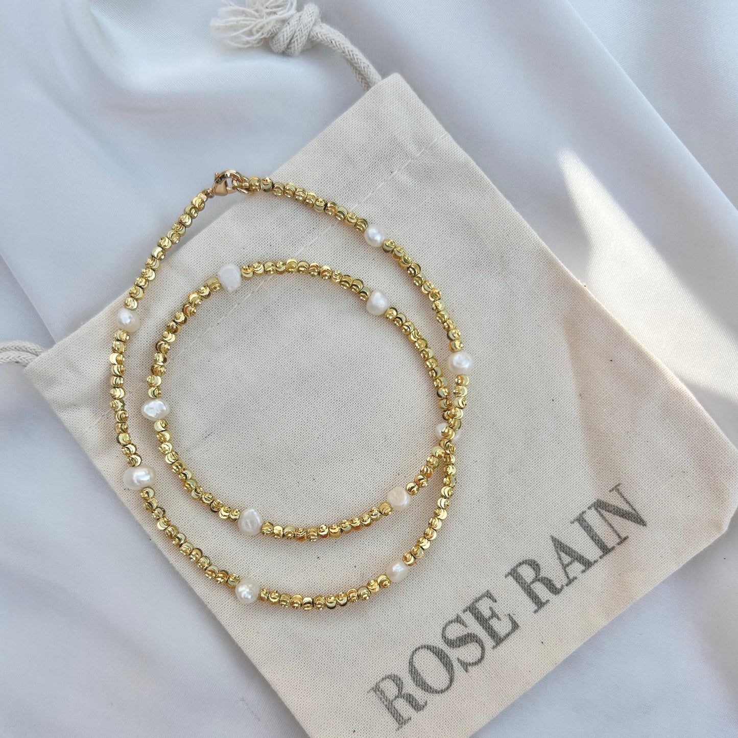 DAINTY PEARL BEADED NECKLACE IN 18K GOLD