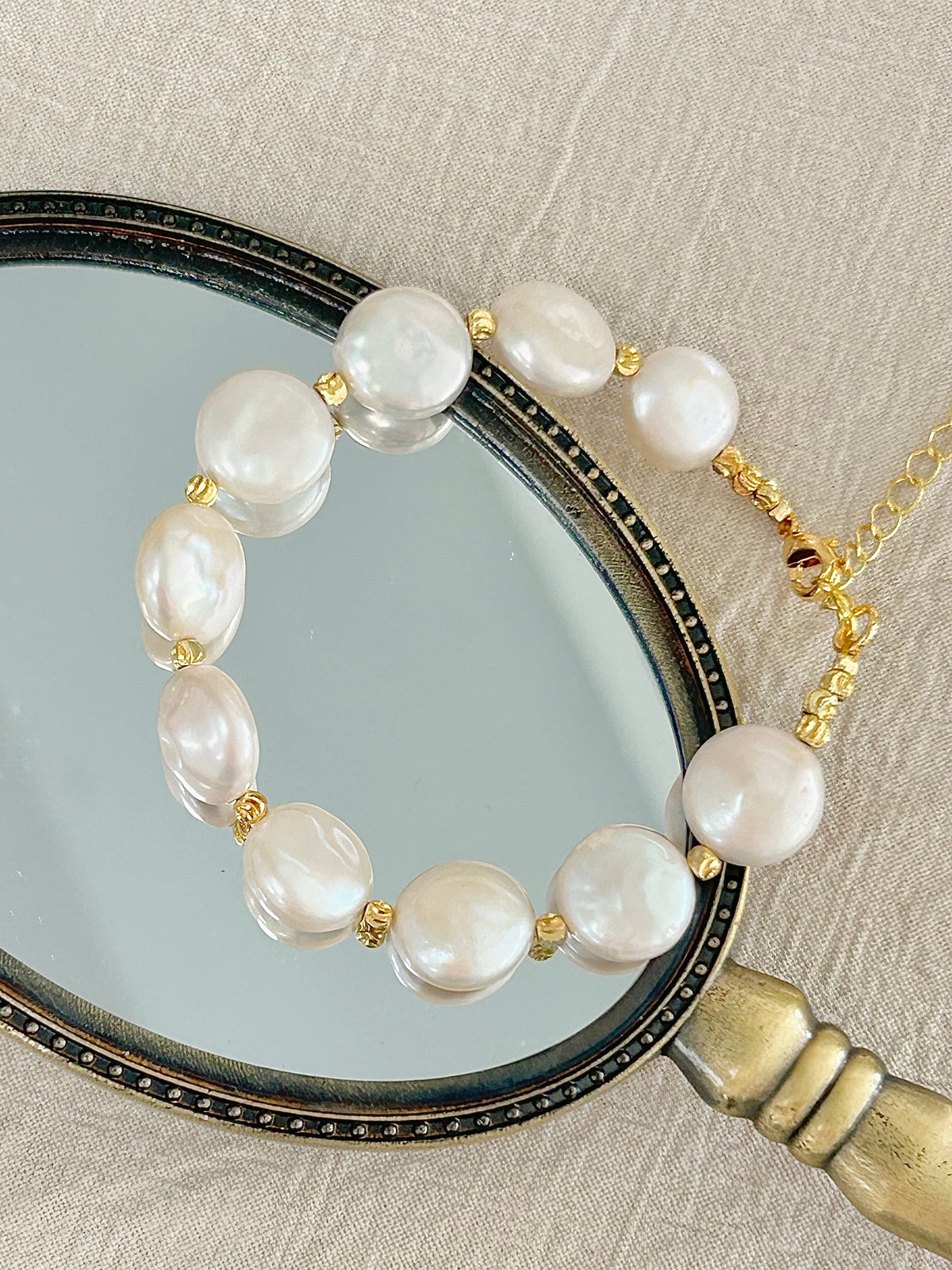 MAE FRESHWATER PEARL BRACELET IN 18K GOLD