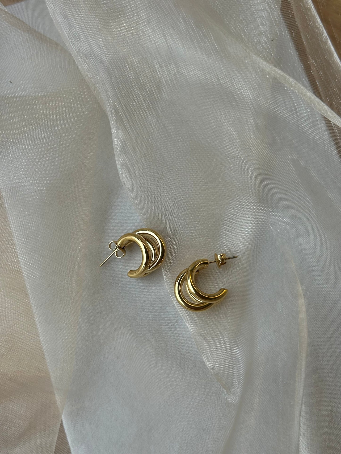 SIENA CHUNKY HOOPS IN 18K GOLD