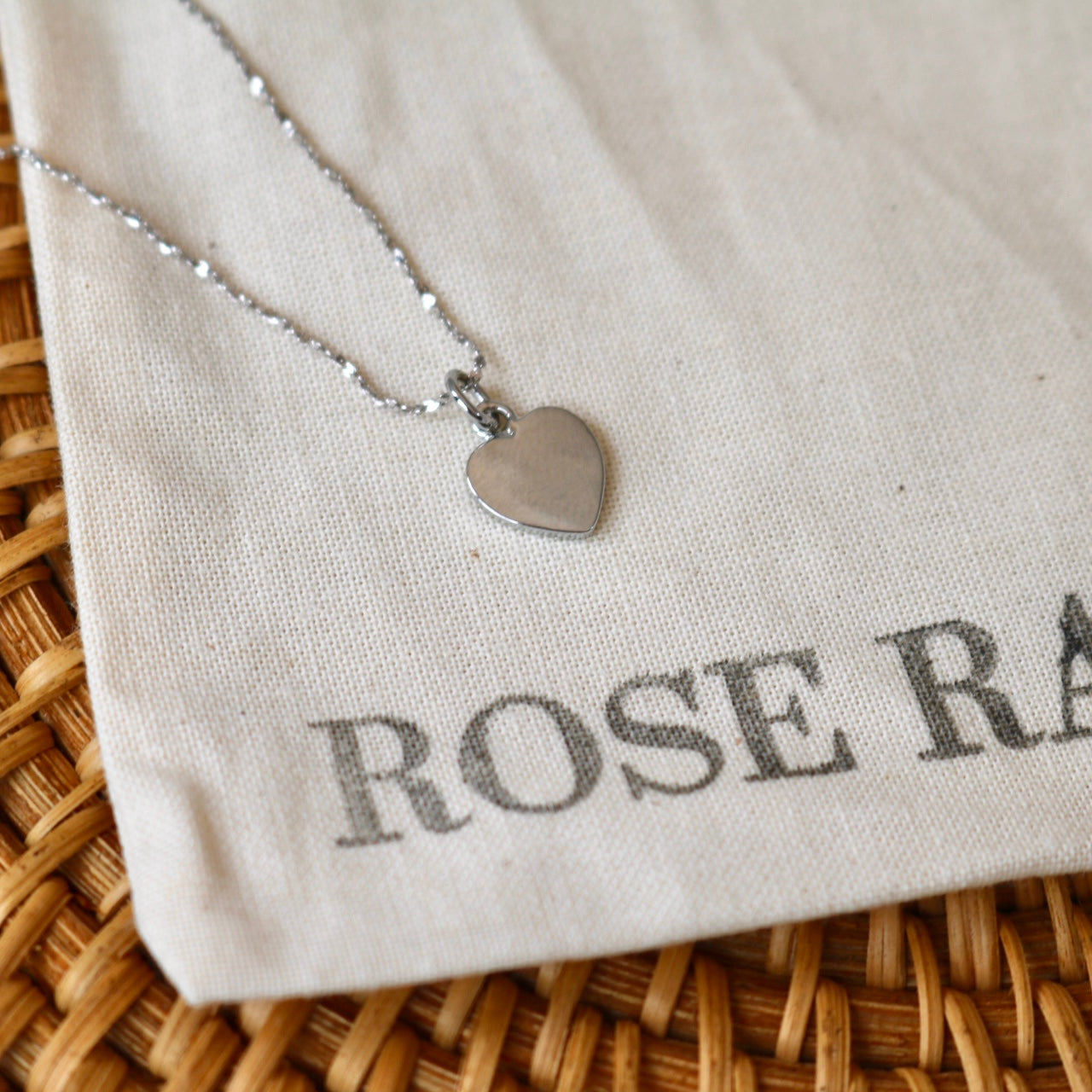 LOVE HEART NECKLACE IN SILVER