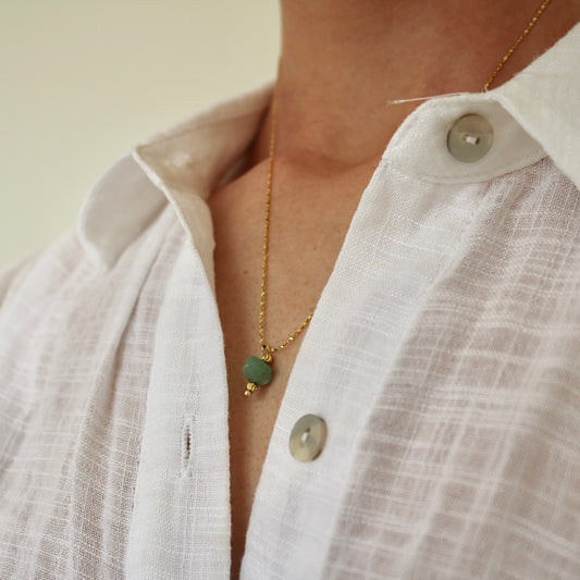 GREEN AVENTURINE NECKLACE IN 18K GOLD