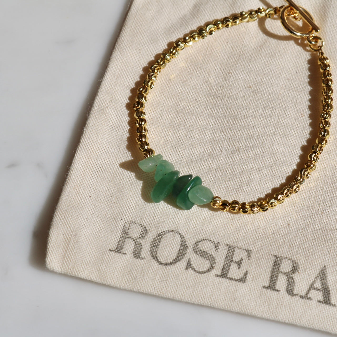 GREEN AVENTURINE BEADED BRACELET IN 18K GOLD