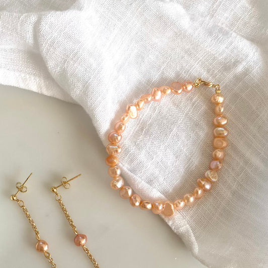 EVA PINK PEARL BEADED BRACELET IN 18K GOLD