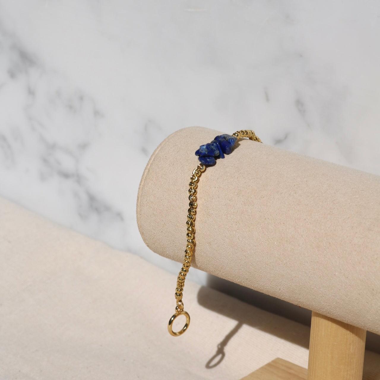 LAPIS LAZULI BEADED BRACELET IN 18K GOLD