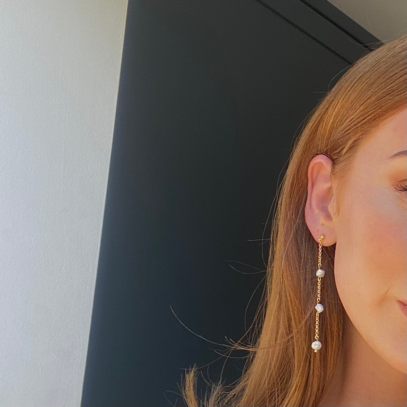 POPPY FRESHWATER PEARL STUDS IN 18K GOLD