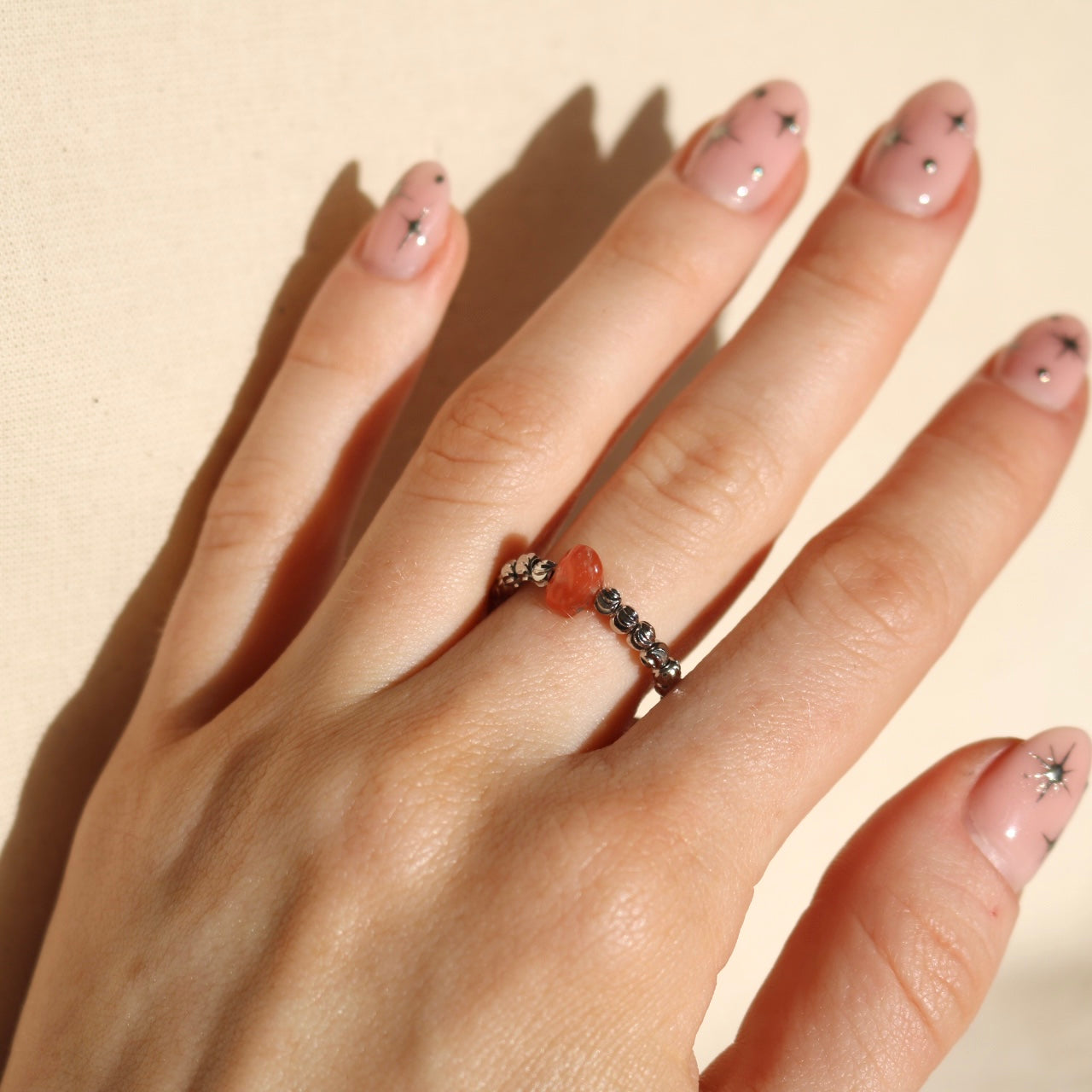 RED AGATE BEAD RING PLATINUM