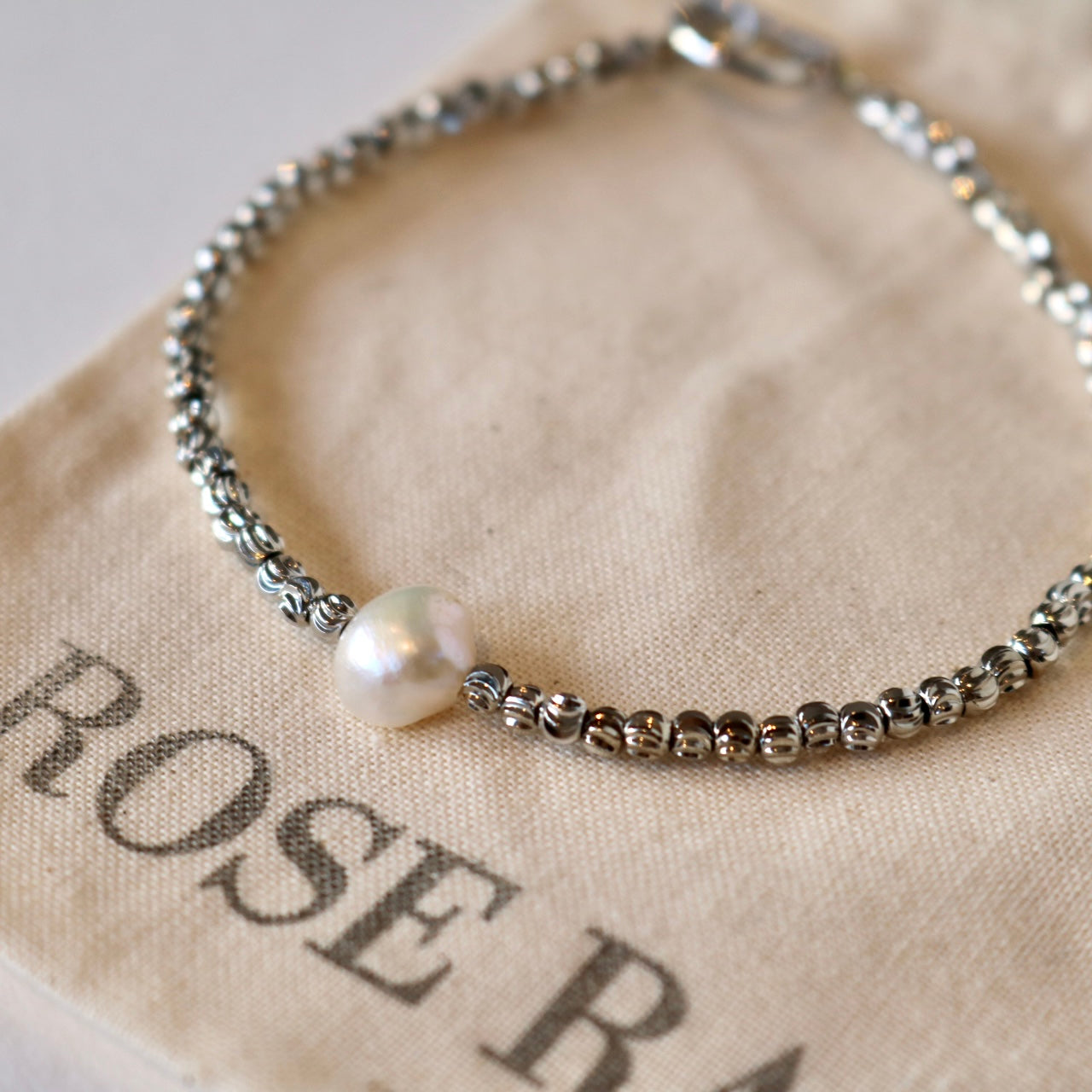 CORA BEADED BRACELET IN PLATINUM