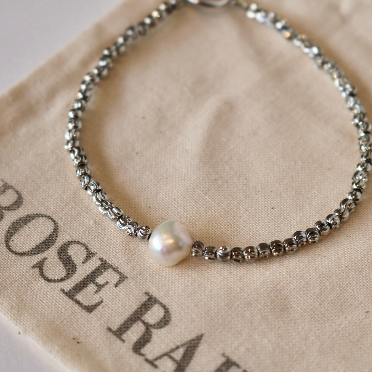 CORA BEADED BRACELET IN PLATINUM