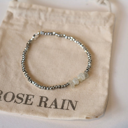 MOONSTONE BEADED BRACELET IN PLATINUM