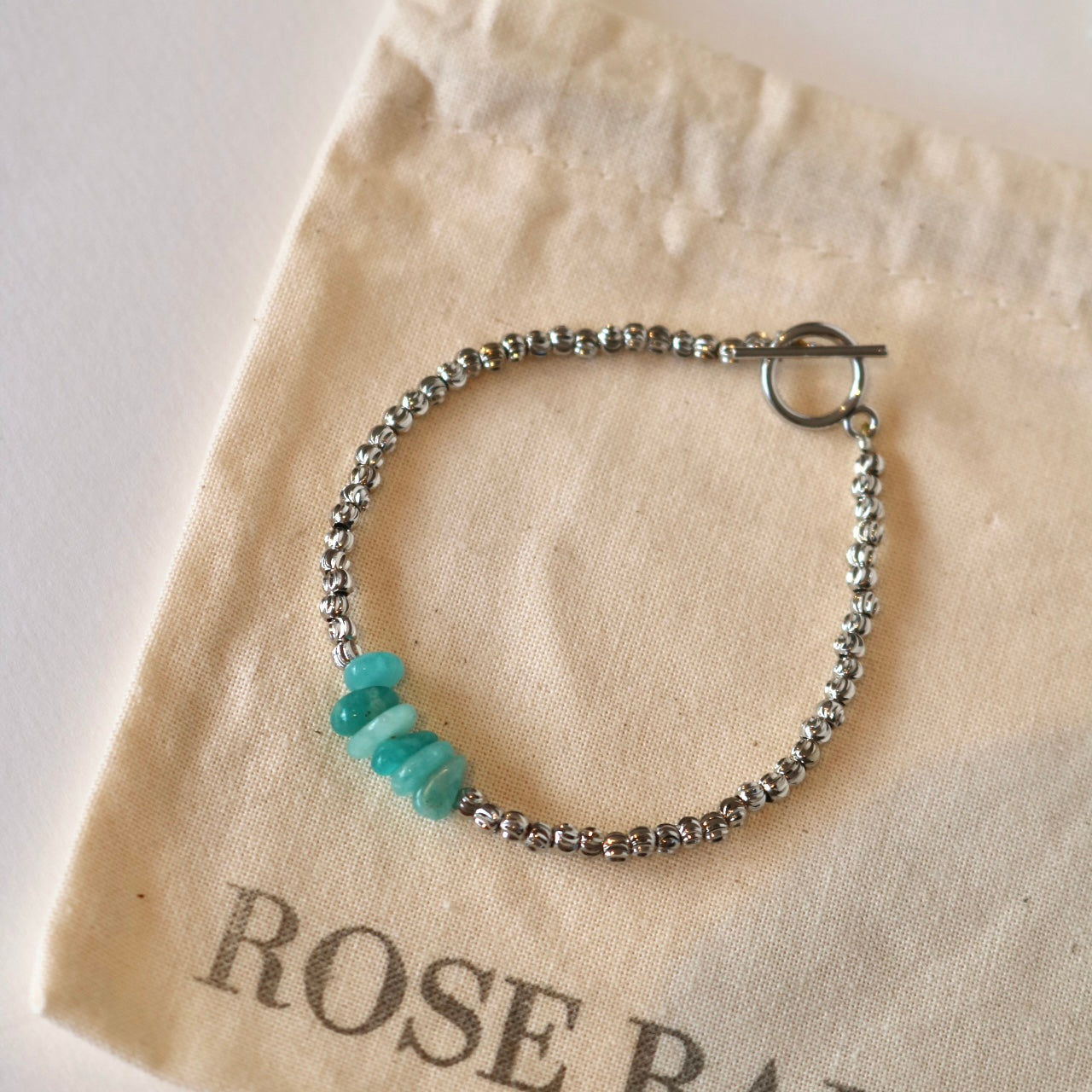 AMAZONITE BEADED BRACELET IN PLATINUM